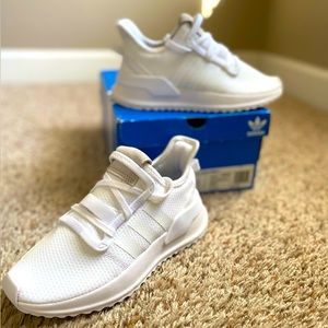 Adidas | Boys | White | Tennis Shoes | U_PATH RUN J | US Size 3 1/2